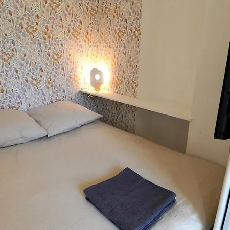 011 Grand Sunny Flat At Montorgeuil باريس