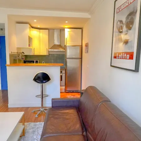 011 Grand Sunny Flat At Montorgeuil باريس
